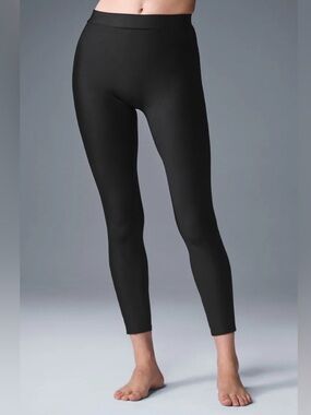 ALO Yoga Airlift High-Waist 7/8 Turn It Up Legging Black XS $138
